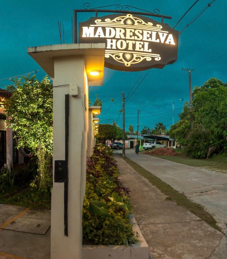 Hotel Madreselva Leticia Exterior photo
